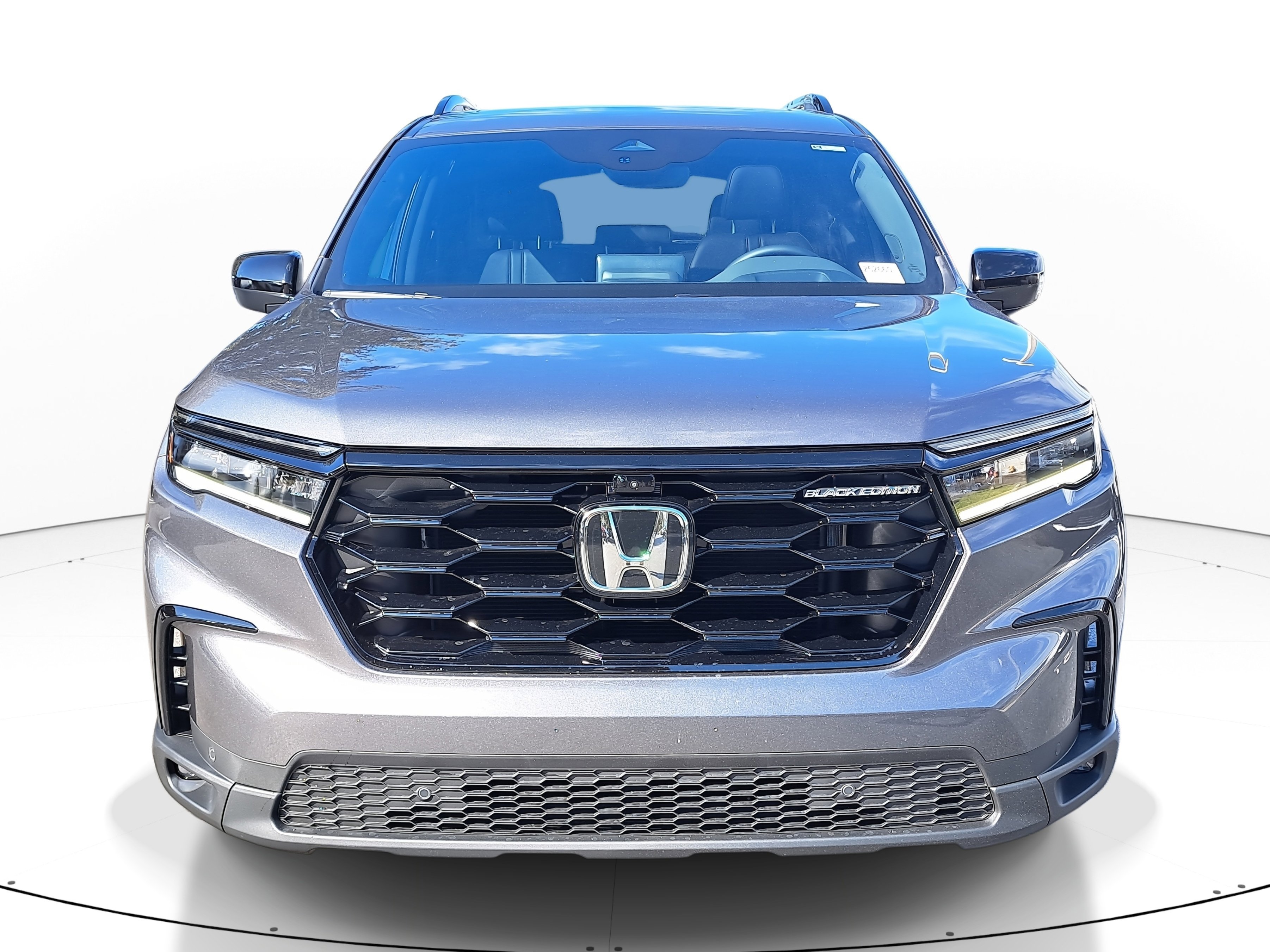 New 2025 Honda Pilot Black Edition image 2