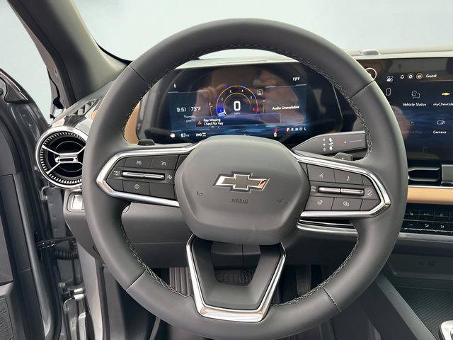 New 2026 Chevrolet Equinox ACTIV w/ Convenience Package III AWD/4WD image 14