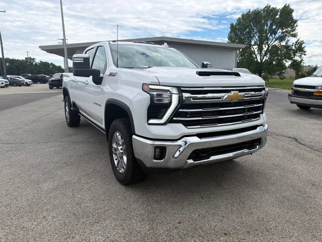 Used 2024 Chevrolet Silverado 2500 LTZ w/ LTZ Convenience Package AWD/4WD image 4