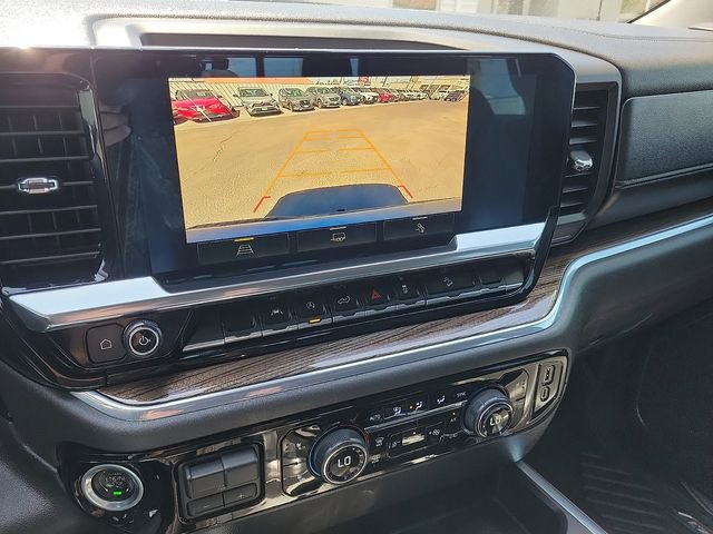 Used 2024 Chevrolet Silverado 1500 LT Trail Boss w/ Convenience Package II AWD/4WD image 16