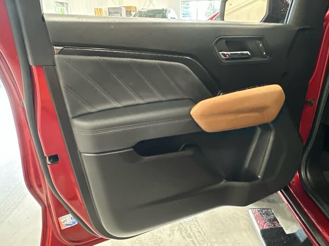 Used 2024 GMC Canyon AT4 w/ Canyon Safety Plus Package AWD/4WD image 29