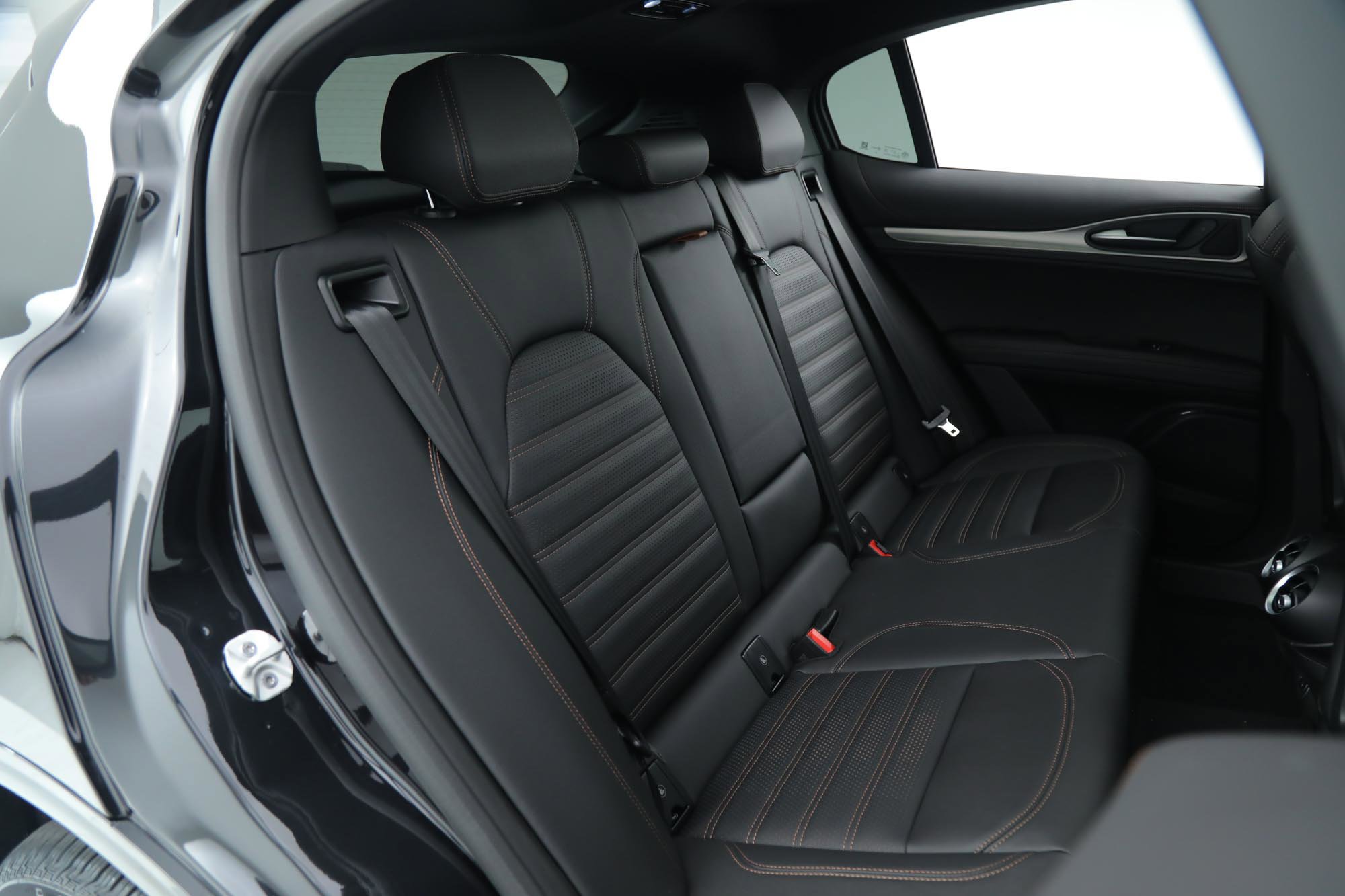New 2025 Alfa Romeo Stelvio Sprint image 20