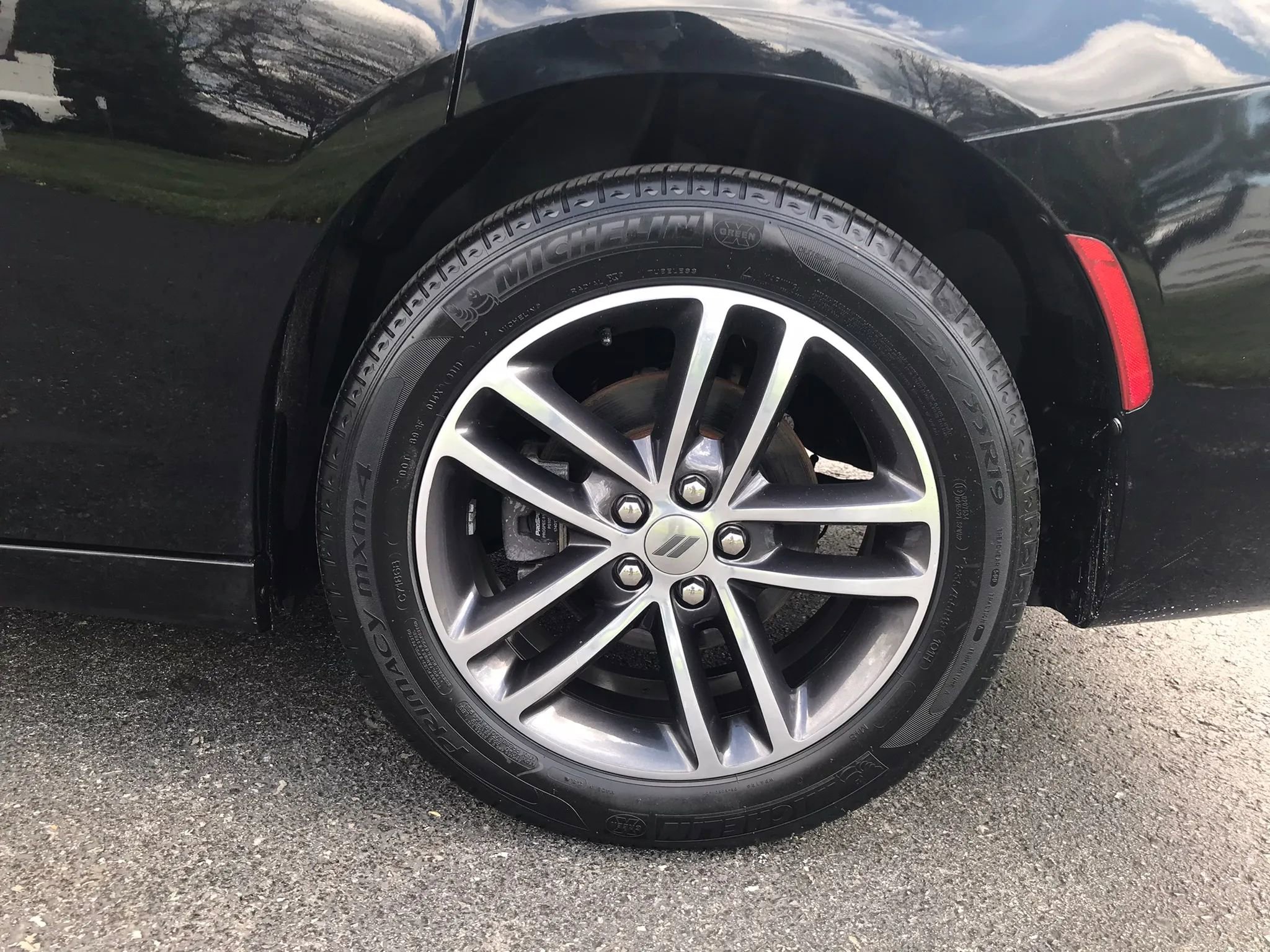 Used 2019 Dodge Charger SXT AWD/4WD image 41