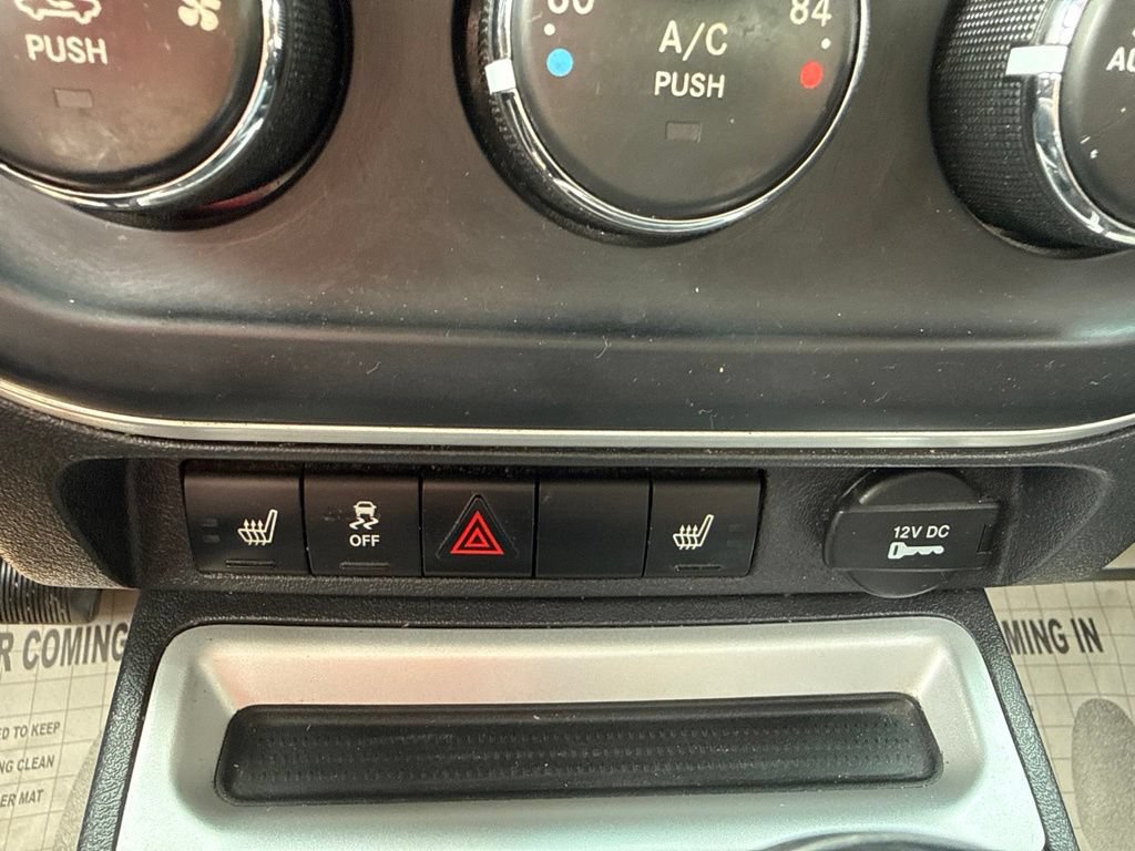 Used 2016 Jeep Compass High Altitude FWD image 9