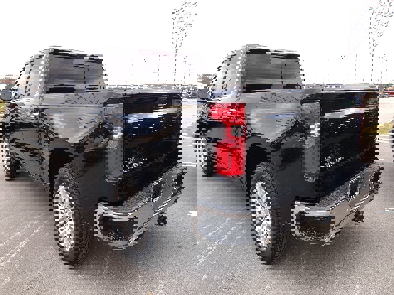 Used 2019 Chevrolet Silverado 1500 LTZ w/ LTZ Plus Package image 4