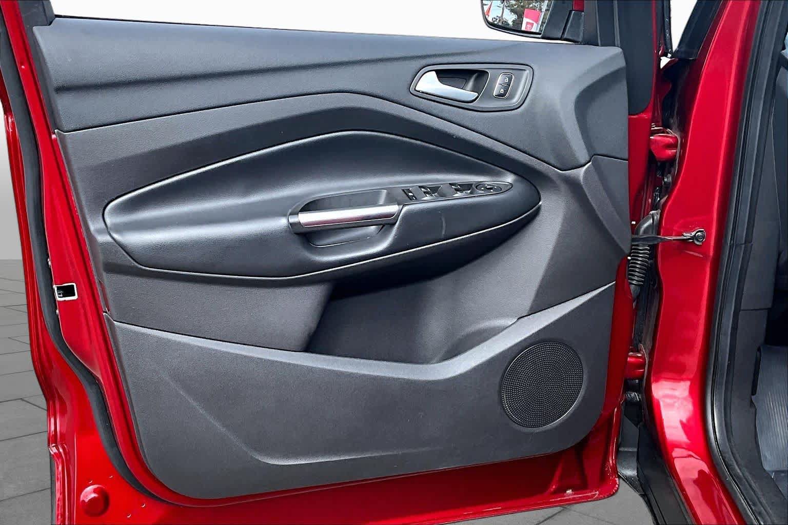Used 2019 Ford Escape SEL FWD image 21