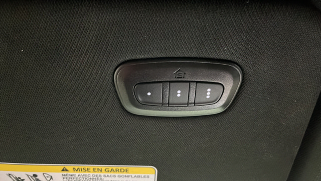 Used 2023 Jeep Wagoneer Series III w/ Rear Seat Video Group 1 AWD/4WD image 37