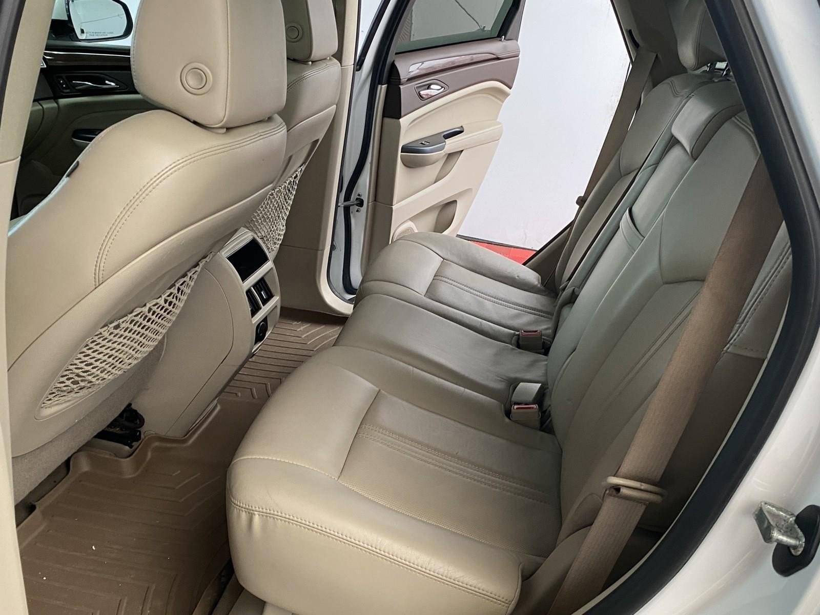 Used 2015 Cadillac SRX Luxury w/ Driver Awareness Package image 18