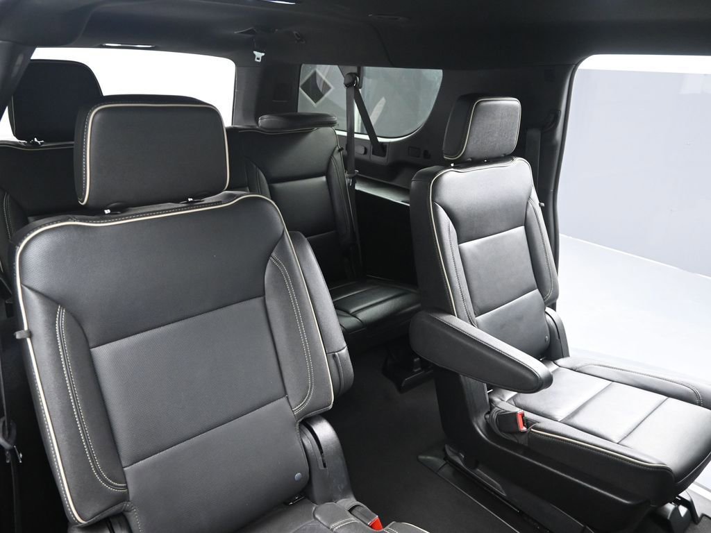 Used 2022 Volvo XC90 T6 Momentum w/ Climate Package AWD/4WD image 9