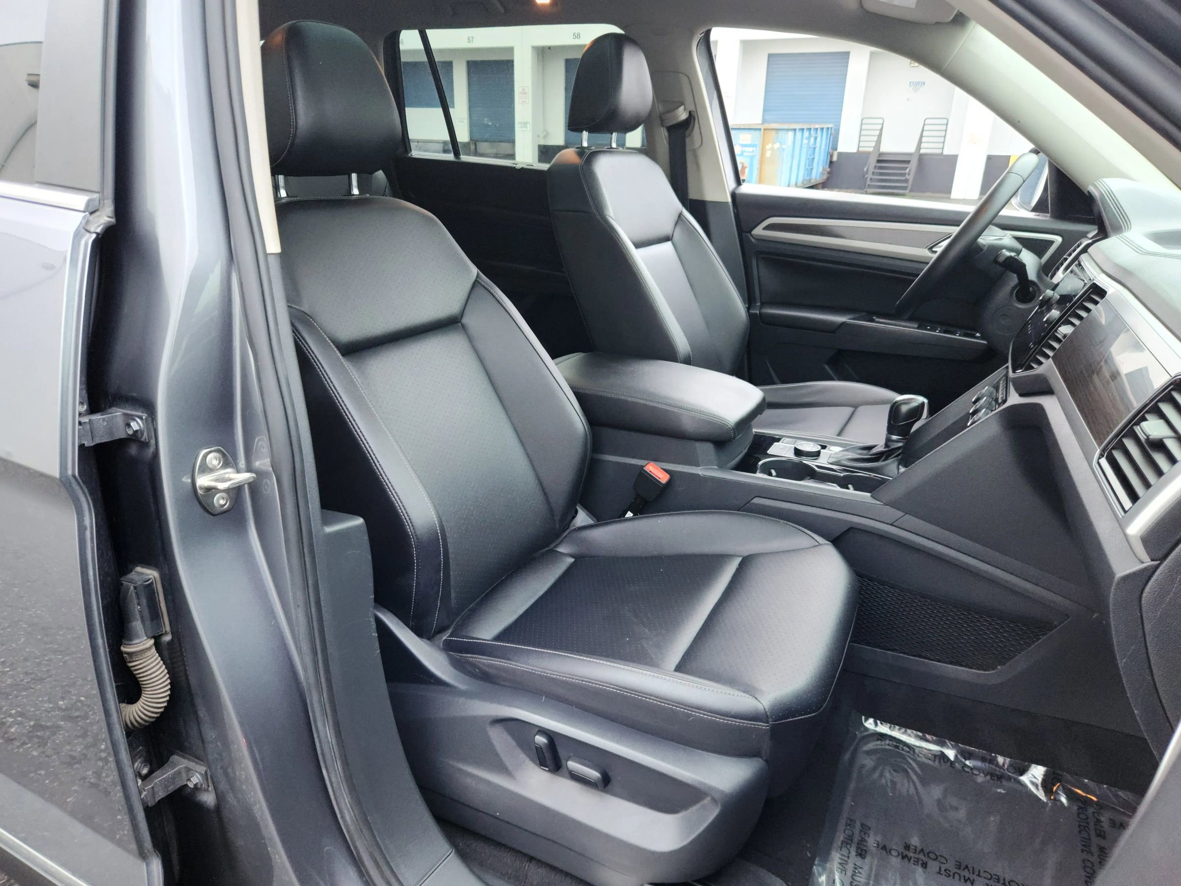 Used 2018 Volkswagen Atlas SEL AWD/4WD image 23