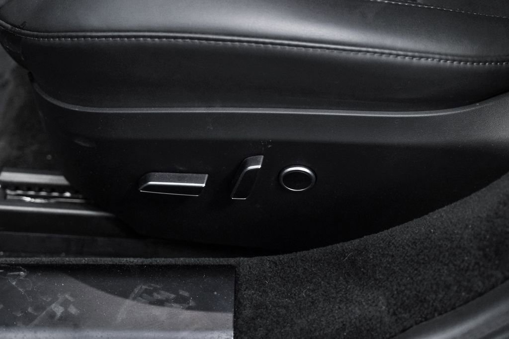 Used 2023 Tesla Model S image 36