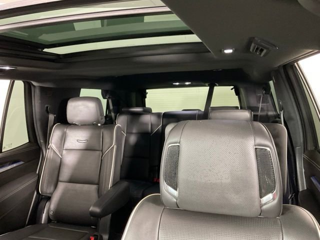 Used 2025 Cadillac Escalade Sport w/ Touring Package AWD/4WD image 33