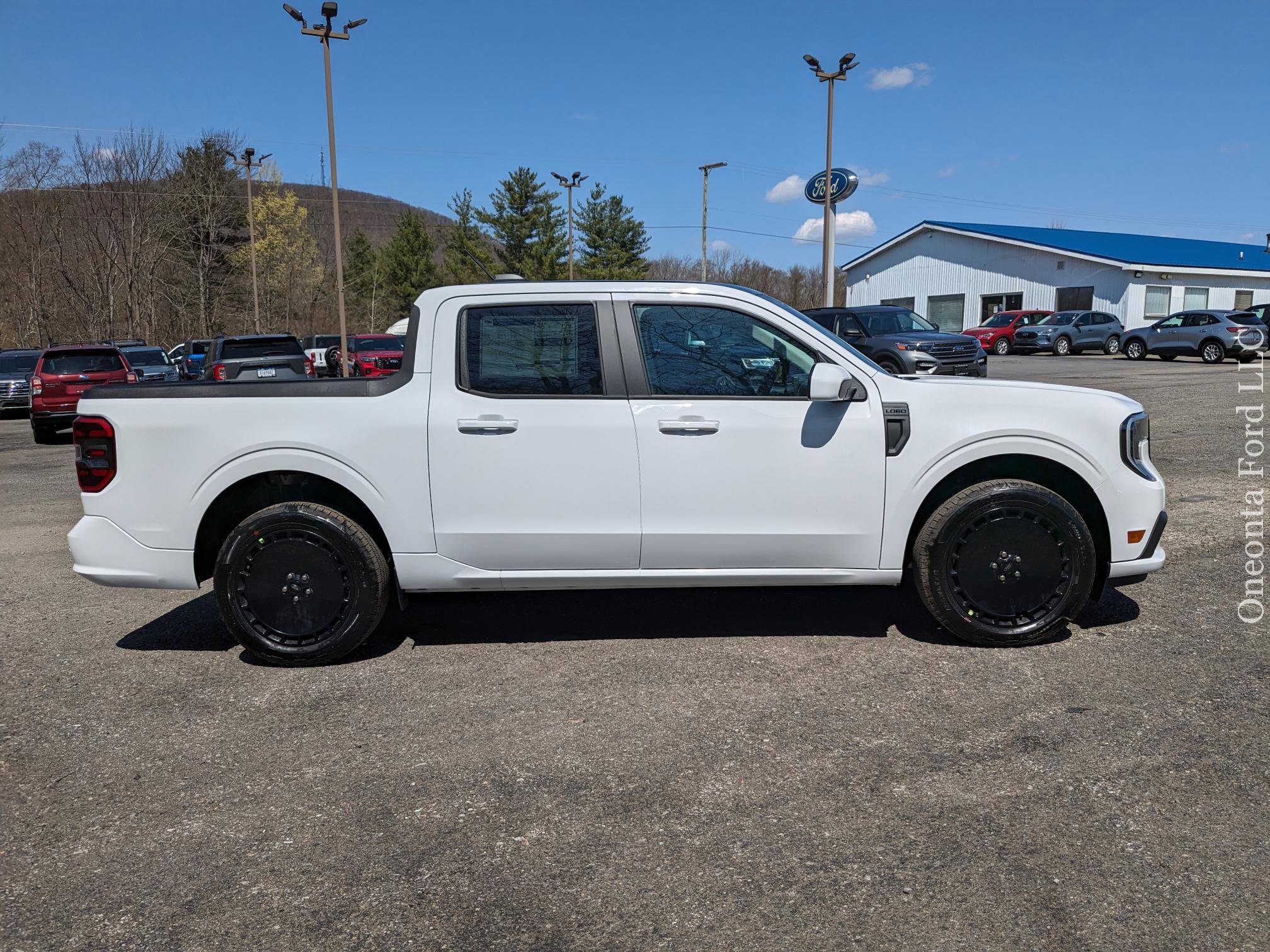 New 2025 Ford Maverick Lobo image 2
