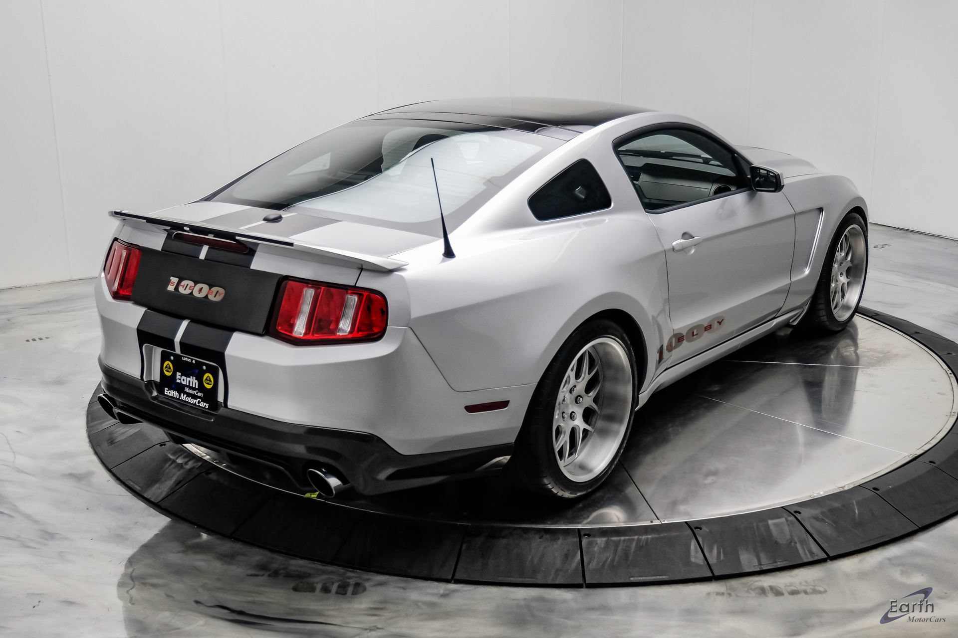 Used 2012 Ford Mustang Shelby GT500 w/ SVT Performance Pkg RWD image 21
