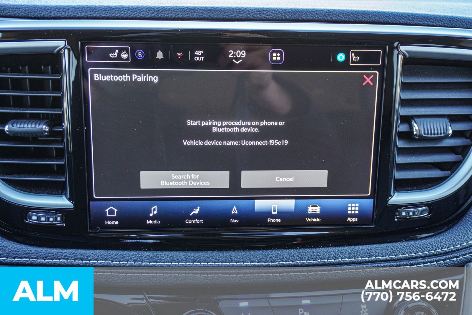 Used 2024 Chrysler Pacifica Select image 44