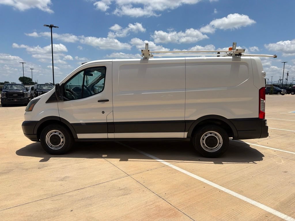 Used 2016 Ford Transit 150 130 Low Roof RWD image 6
