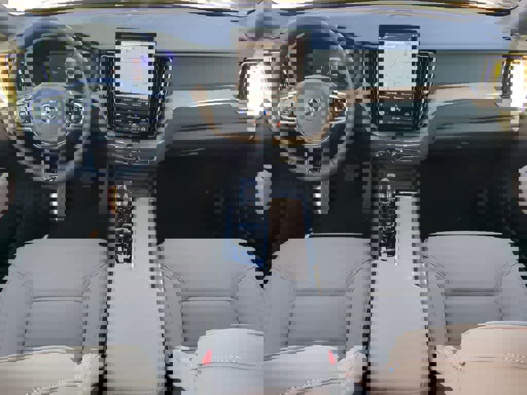 New 2026 Volvo XC60 B5 Core w/ Protection Package Premier image 14