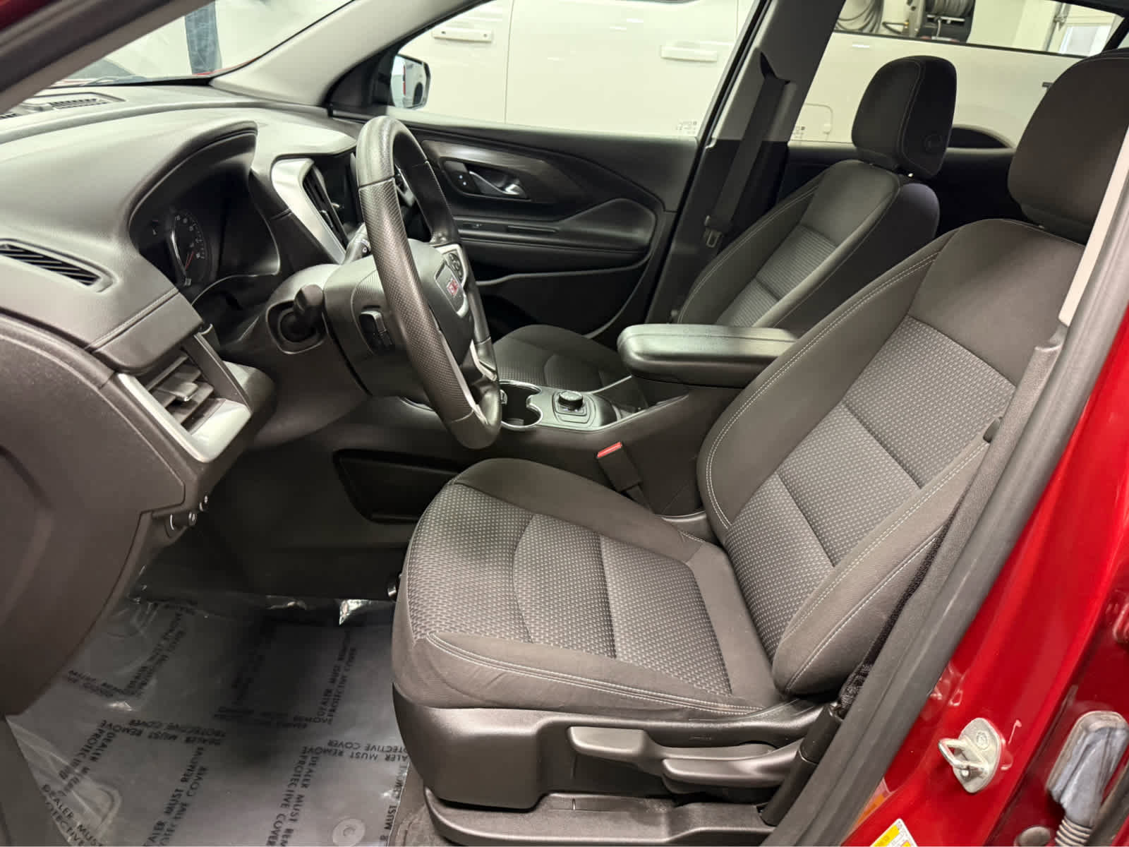 Used 2023 GMC Terrain SLE w/ Elevation Edition AWD/4WD image 25