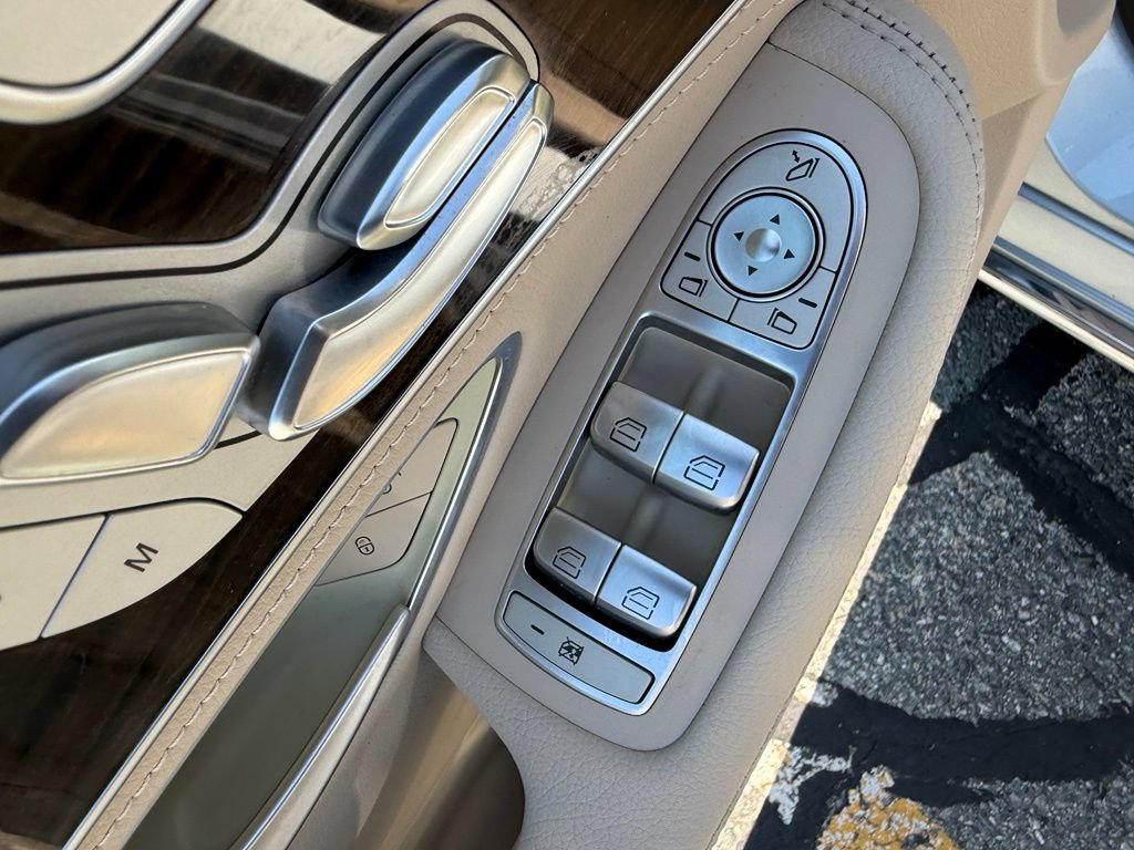 Used 2015 Mercedes-Benz C 300 4MATIC Sedan image 20