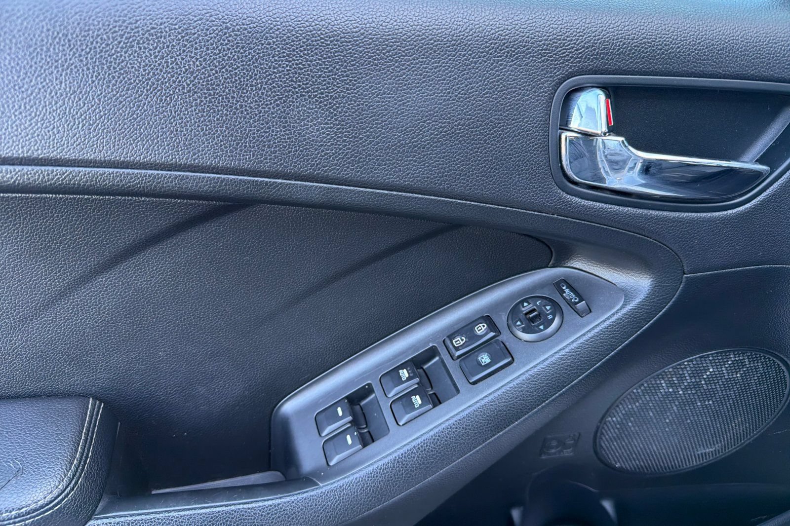 Used 2016 Kia Forte EX FWD image 10