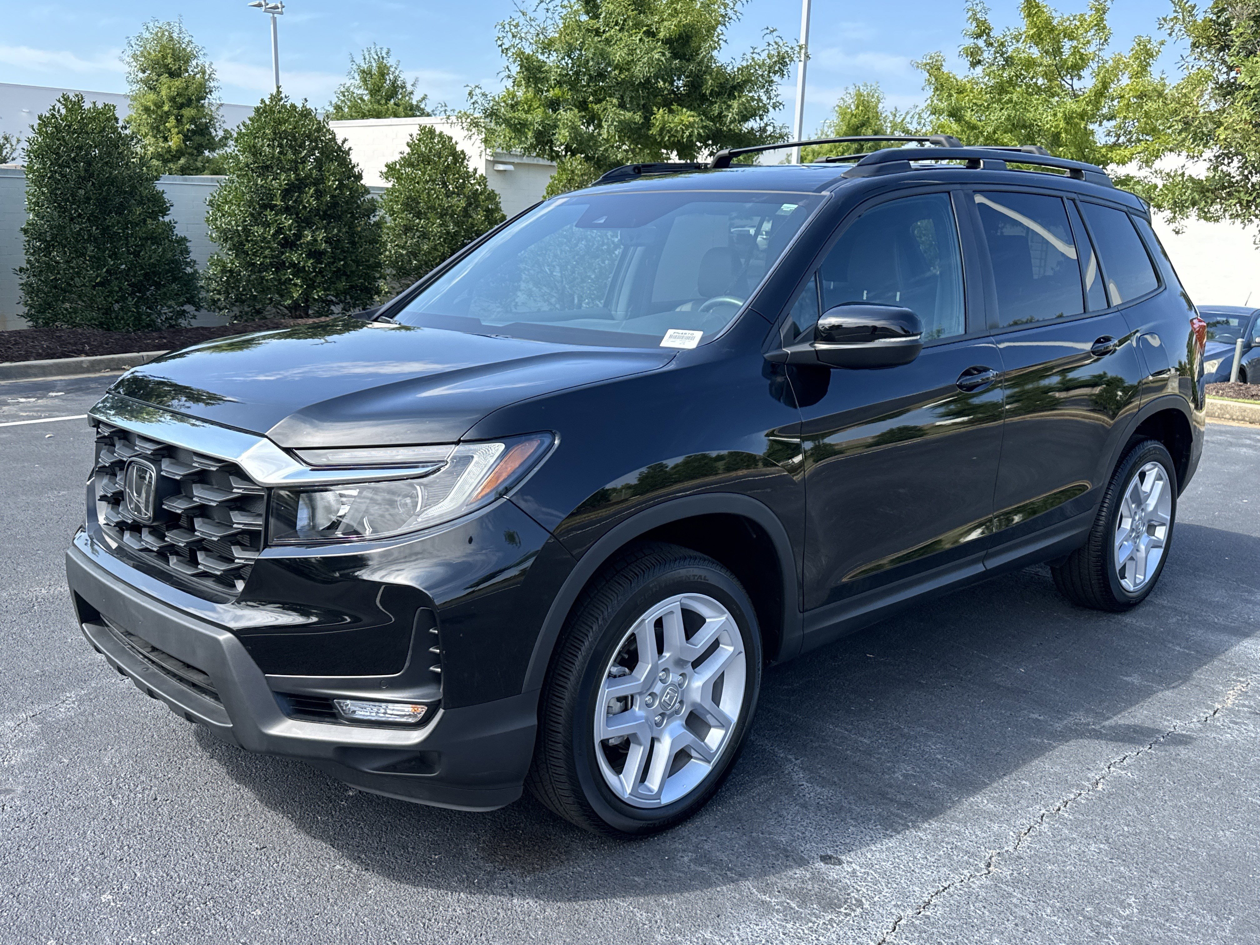 Used 2025 Honda Passport EX-L image 5