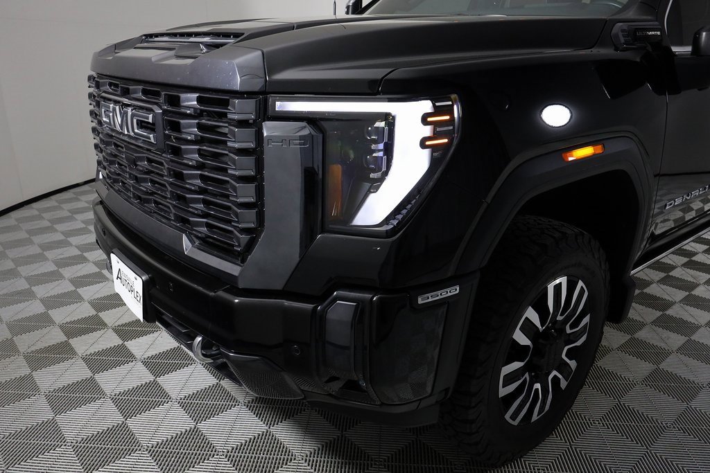 Used 2024 GMC Sierra 3500 Denali Ultimate image 45