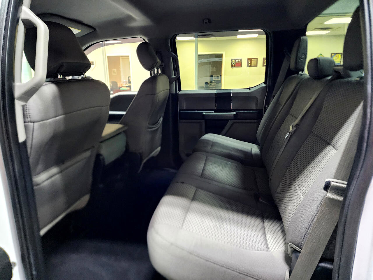 Used 2016 Ford F150 XLT image 19