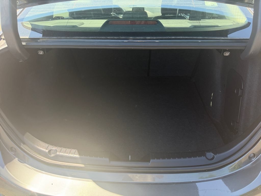 Used 2018 MAZDA MAZDA3 Grand Touring FWD image 19