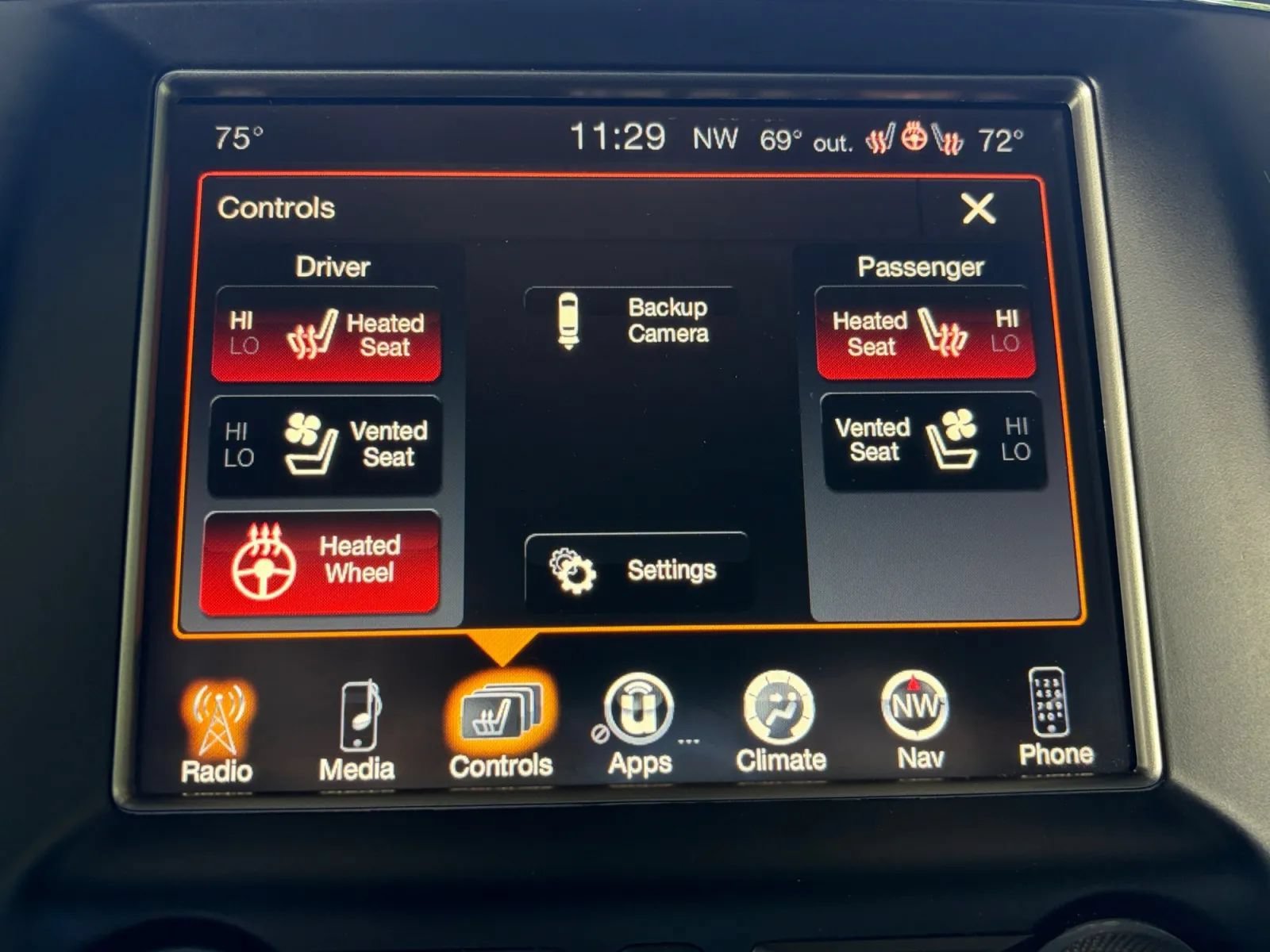 Used 2017 Jeep Grand Cherokee Trailhawk w/ Trailhawk Luxury Group AWD/4WD image 25