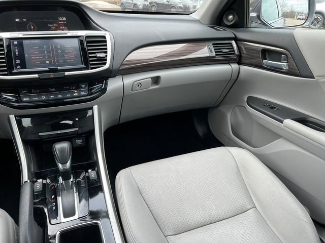 Used 2016 Honda Accord EX-L image 30