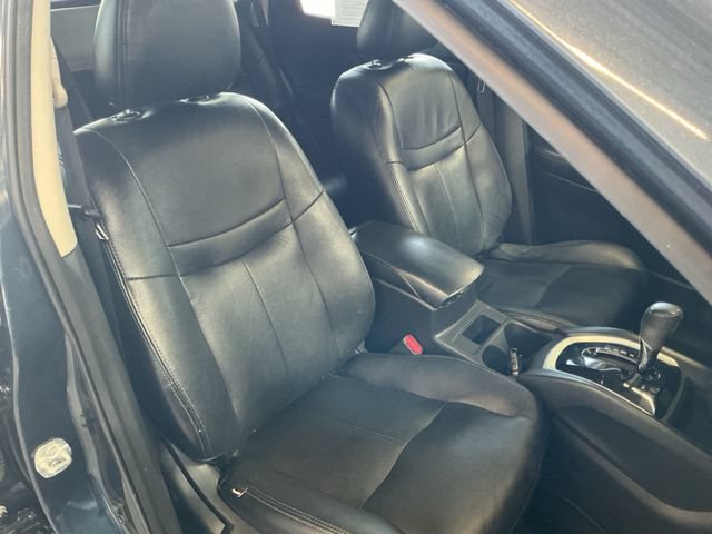 Used 2015 Nissan Rogue SV FWD image 30