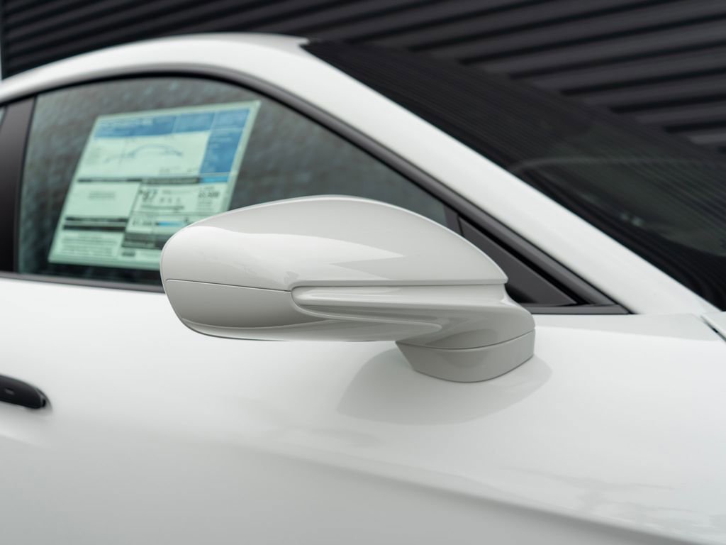 New 2026 Porsche Taycan image 15