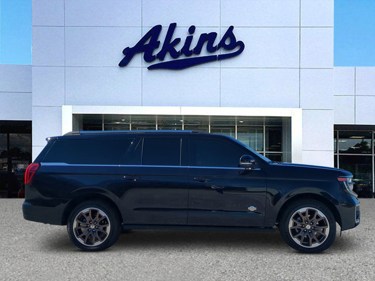 Certified 2025 Ford Expedition Max King Ranch image 1