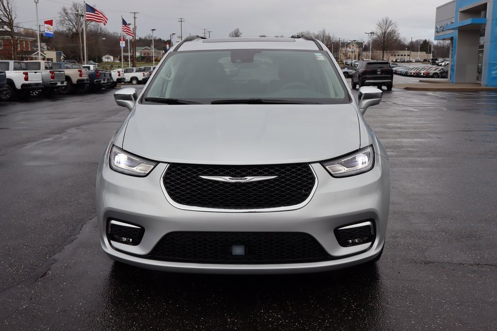 Used 2022 Chrysler Pacifica Limited image 45