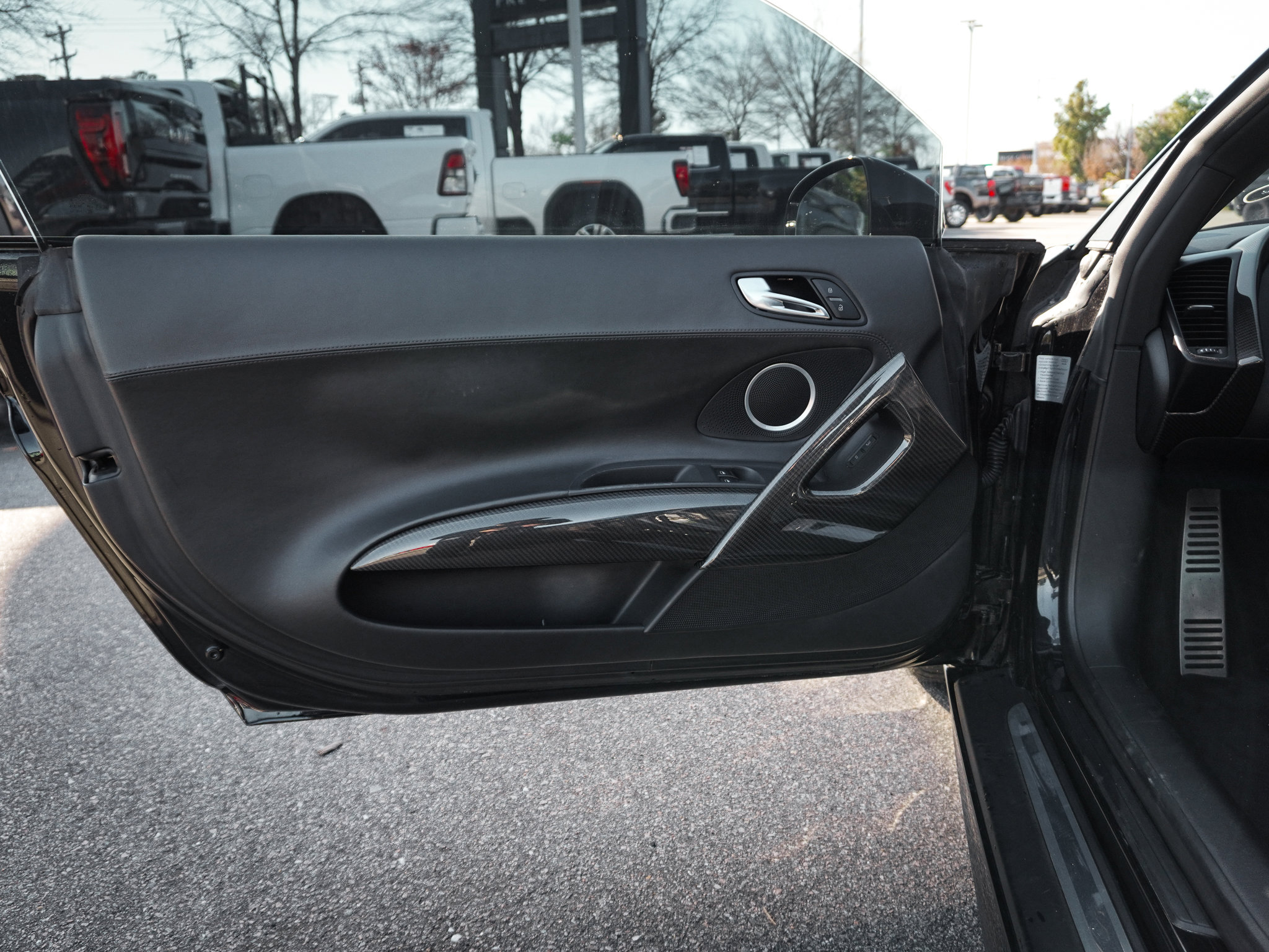 Used 2010 Audi R8 V10 image 18