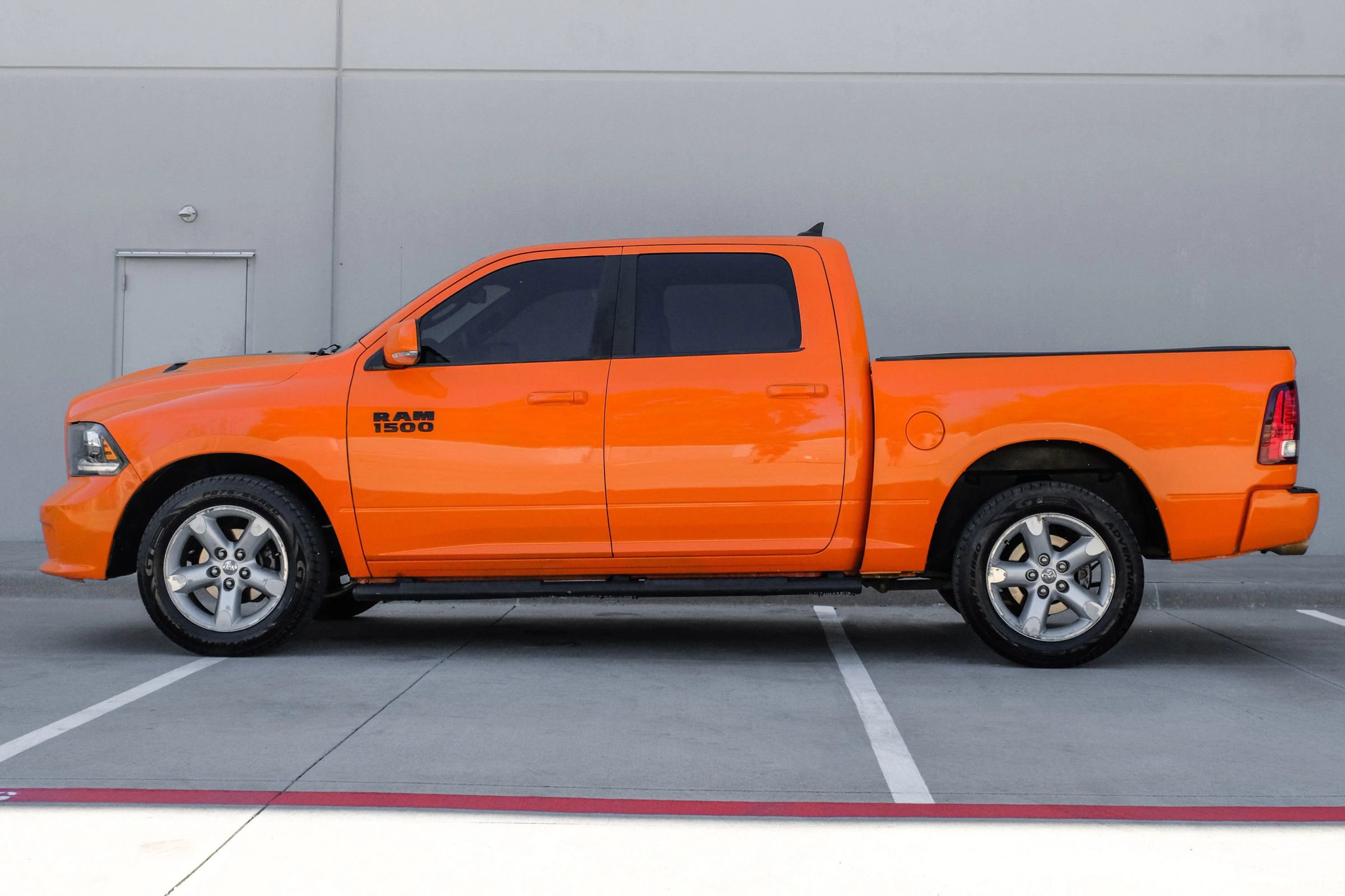Used 2017 RAM 1500 Sport w/ Ignition Orange Sport Package RWD image 9