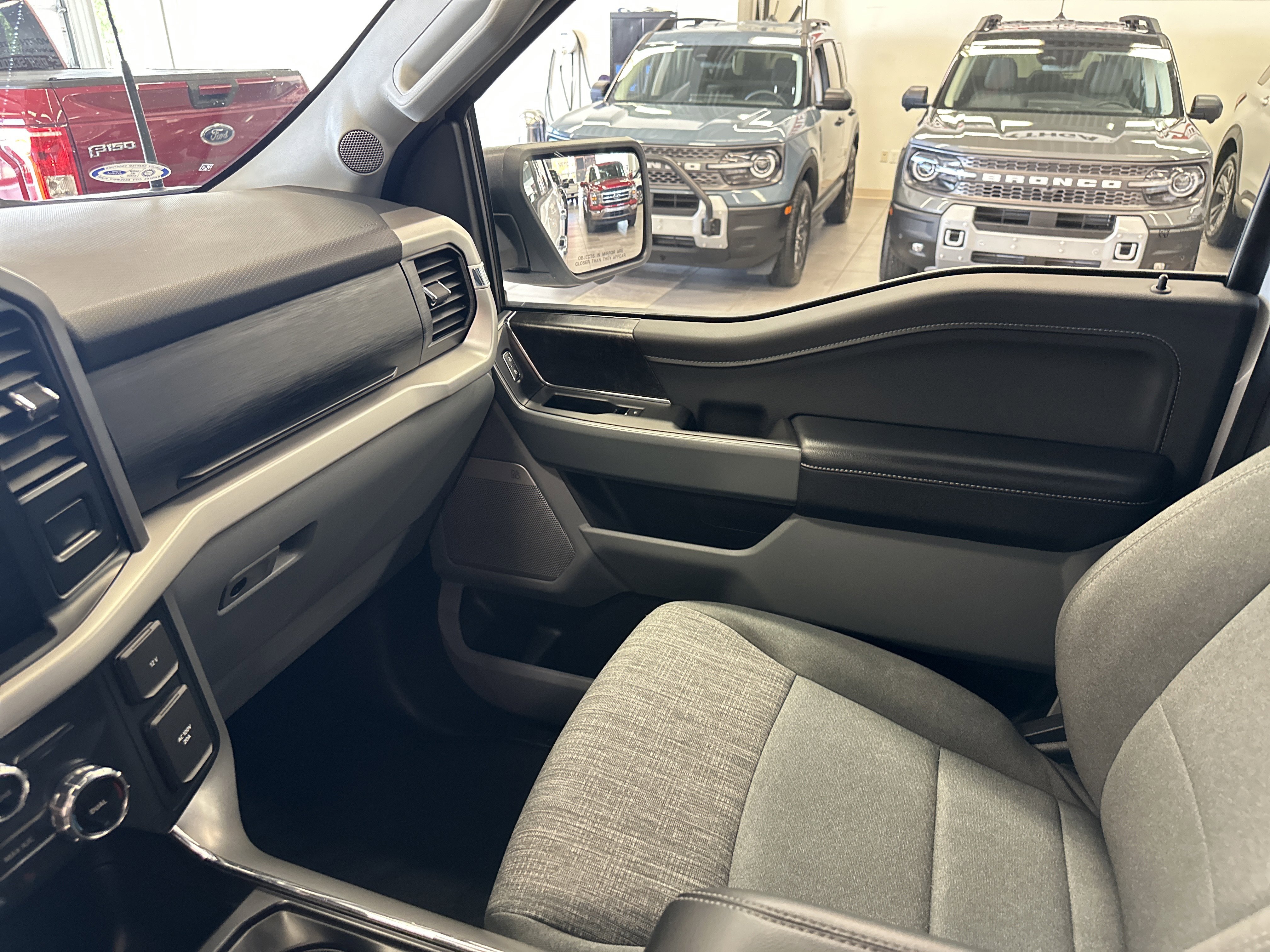 Certified 2022 Ford F150 XLT w/ Equipment Group 302A High image 28