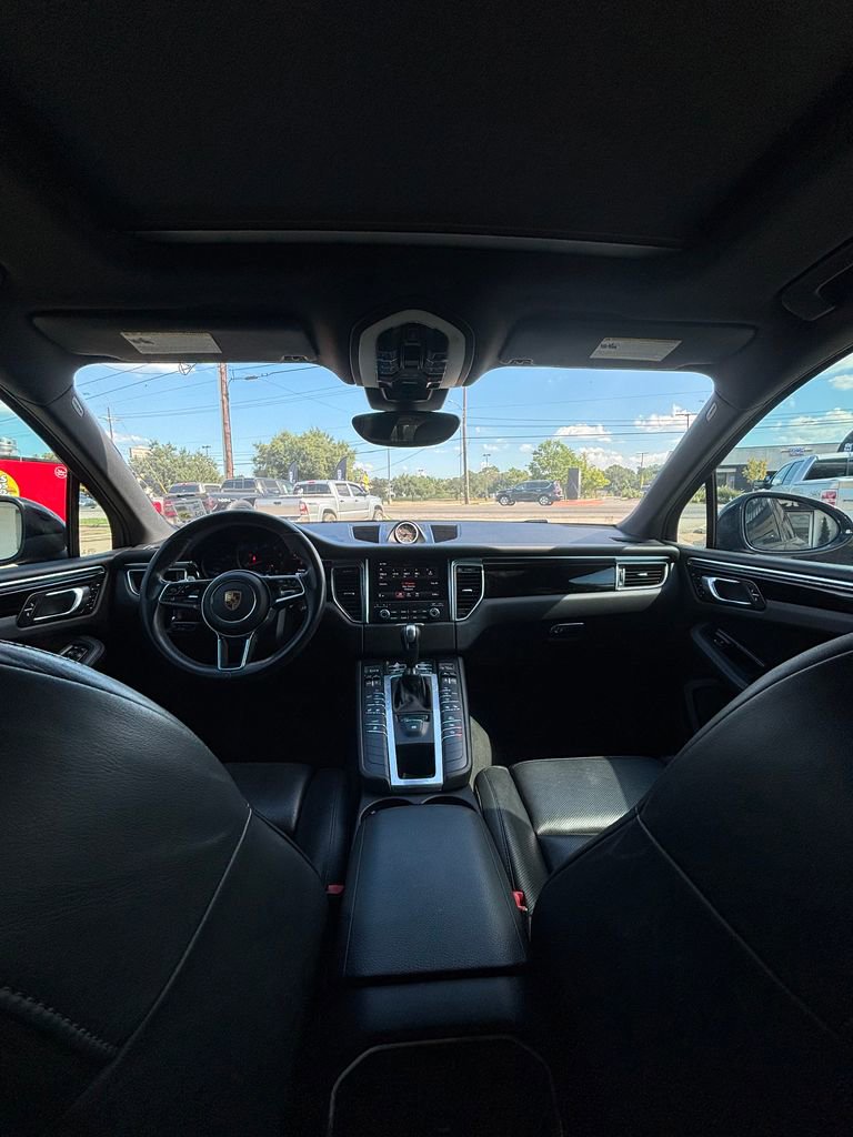 Used 2018 Porsche Macan Sport Edition image 8