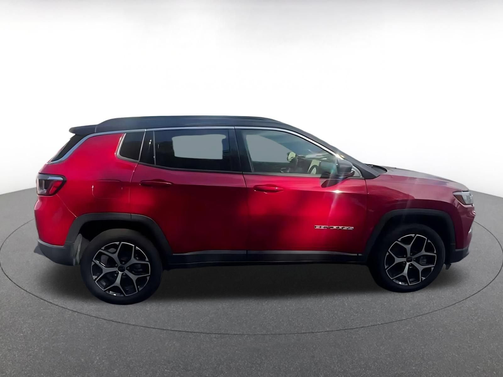 Used 2025 Jeep Compass Limited AWD/4WD image 15