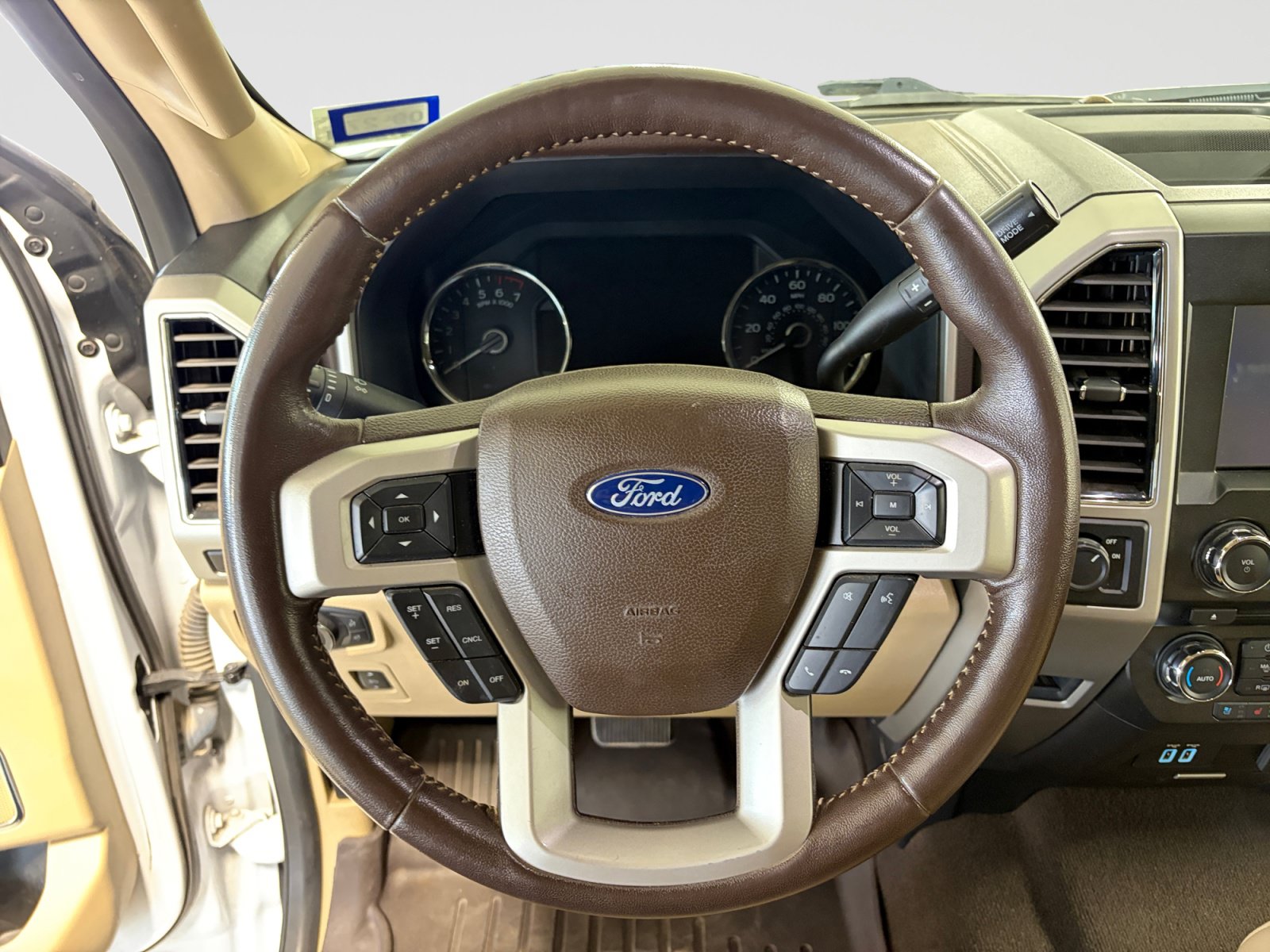 Used 2018 Ford F150 Lariat RWD image 13