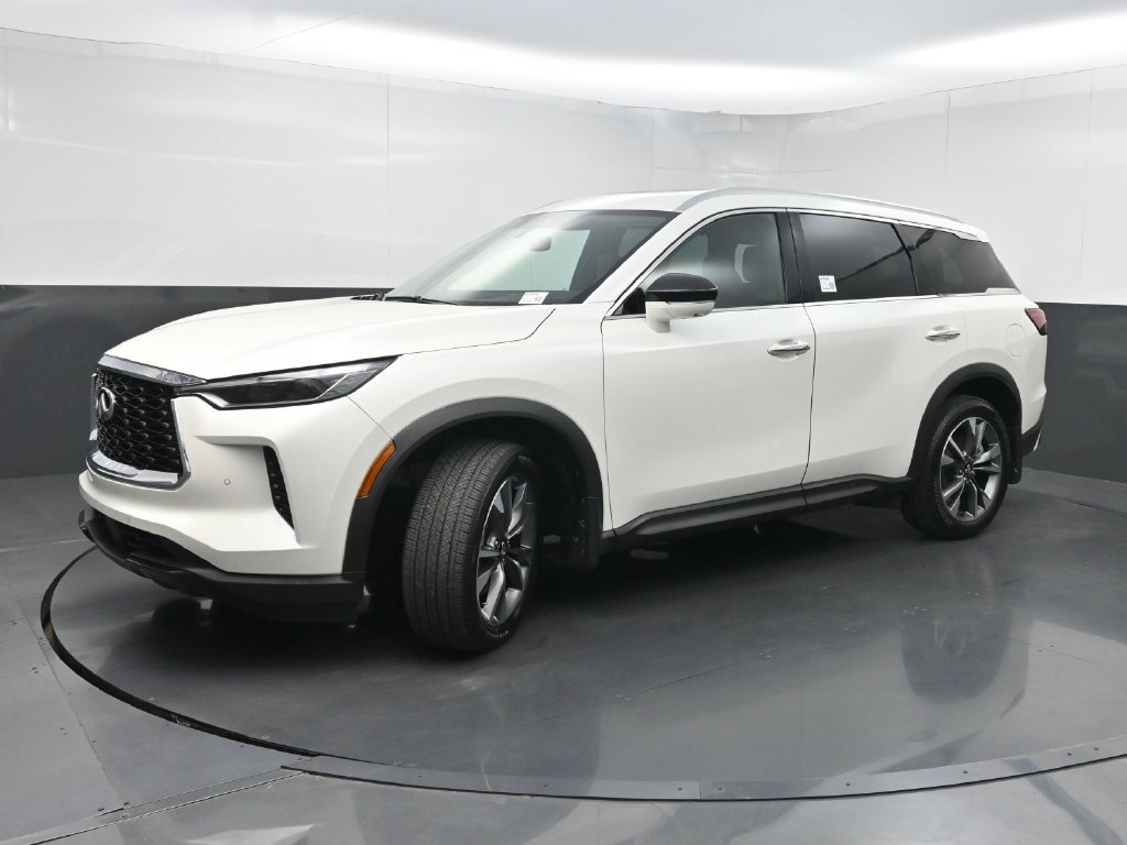 Used 2023 INFINITI QX60 Luxe w/ Performance Audio Package FWD image 26