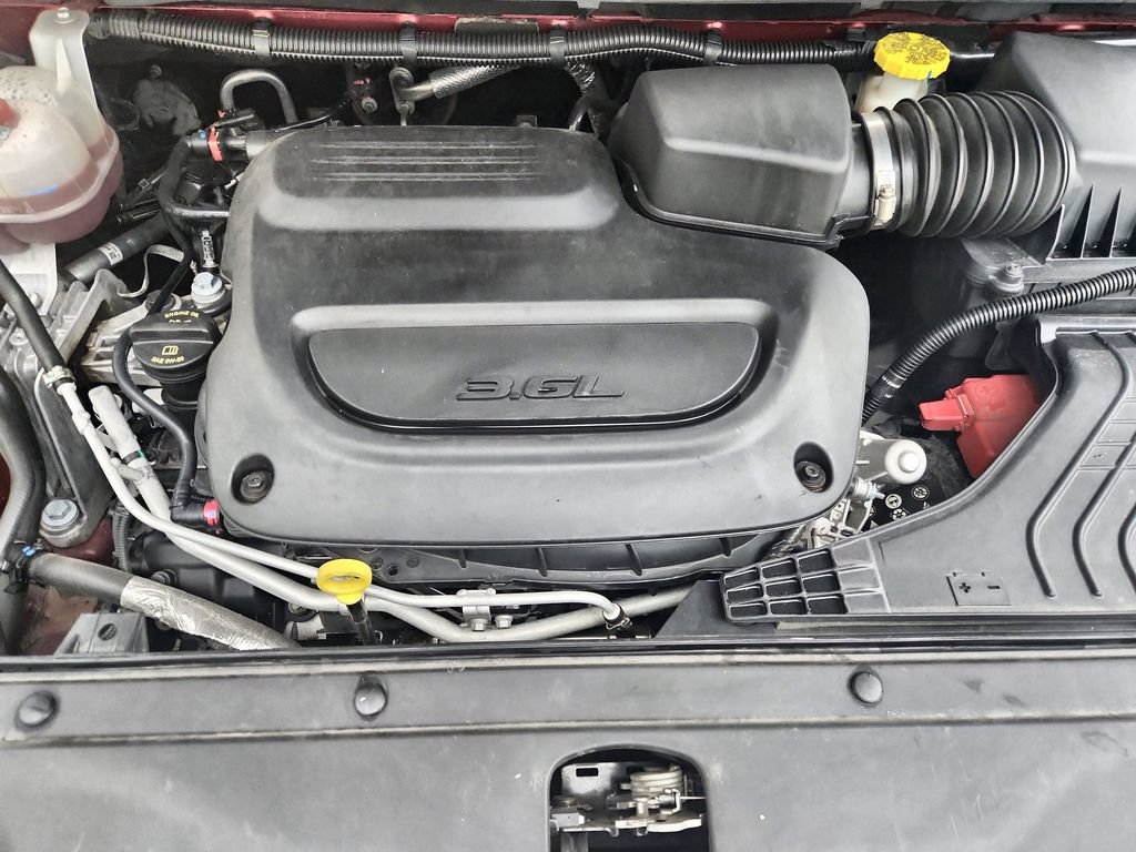 Used 2024 Chrysler Pacifica Touring-L FWD image 39