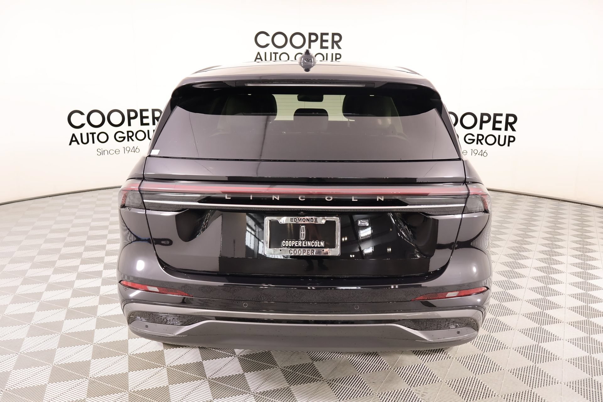 New 2026 Lincoln Nautilus Premier w/ Equipment Group 102A AWD/4WD image 22