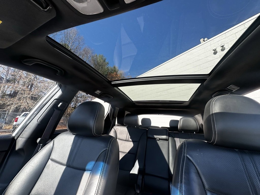 Used 2014 Kia Sorento SX w/ 3rd Row Package image 17