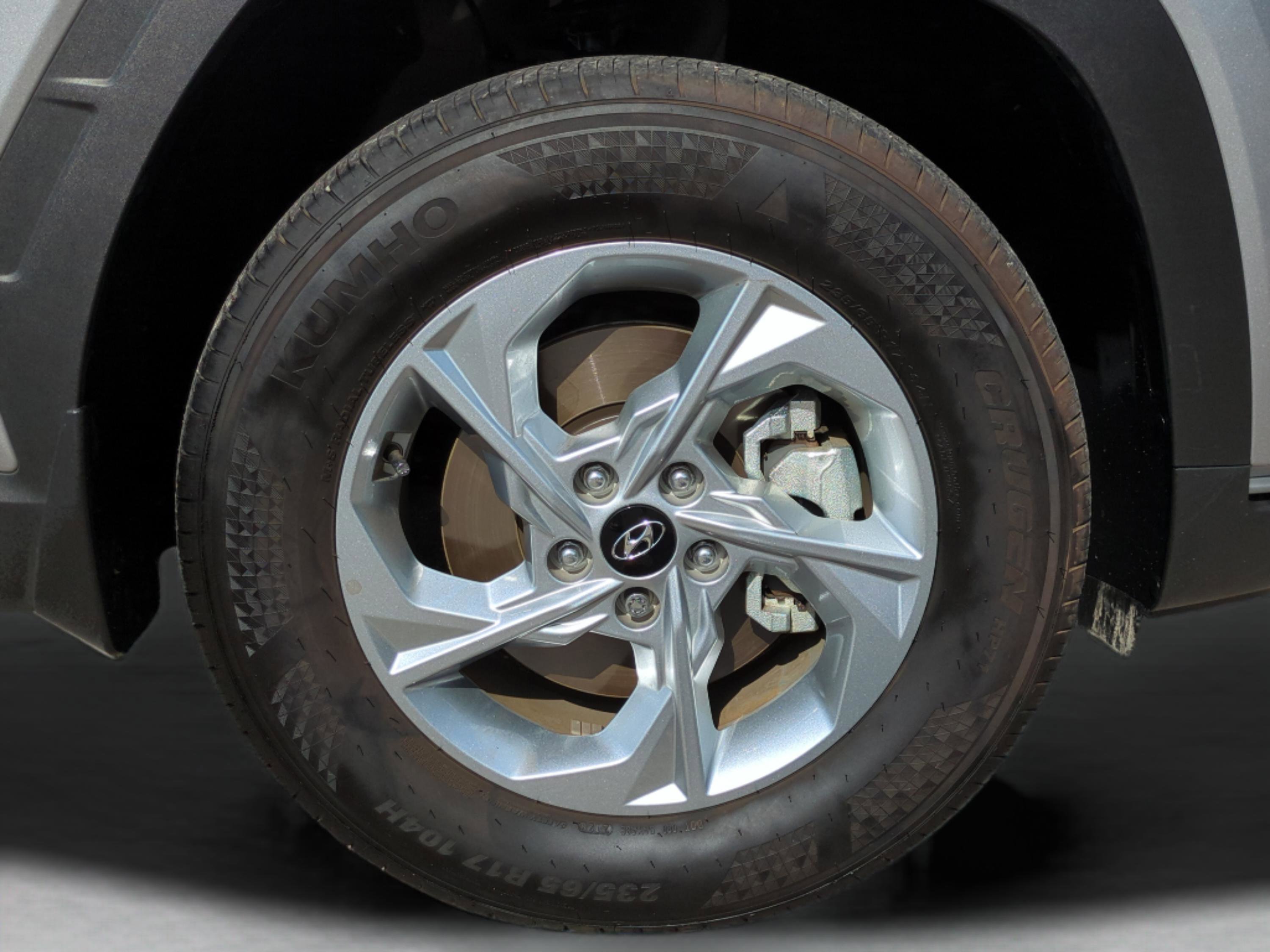 Certified 2023 Hyundai Tucson SEL w/ Winter Package image 10