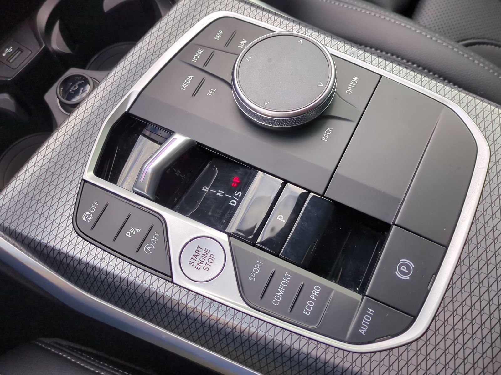 Certified 2023 BMW 330i Sedan w/ M Sport Package image 25