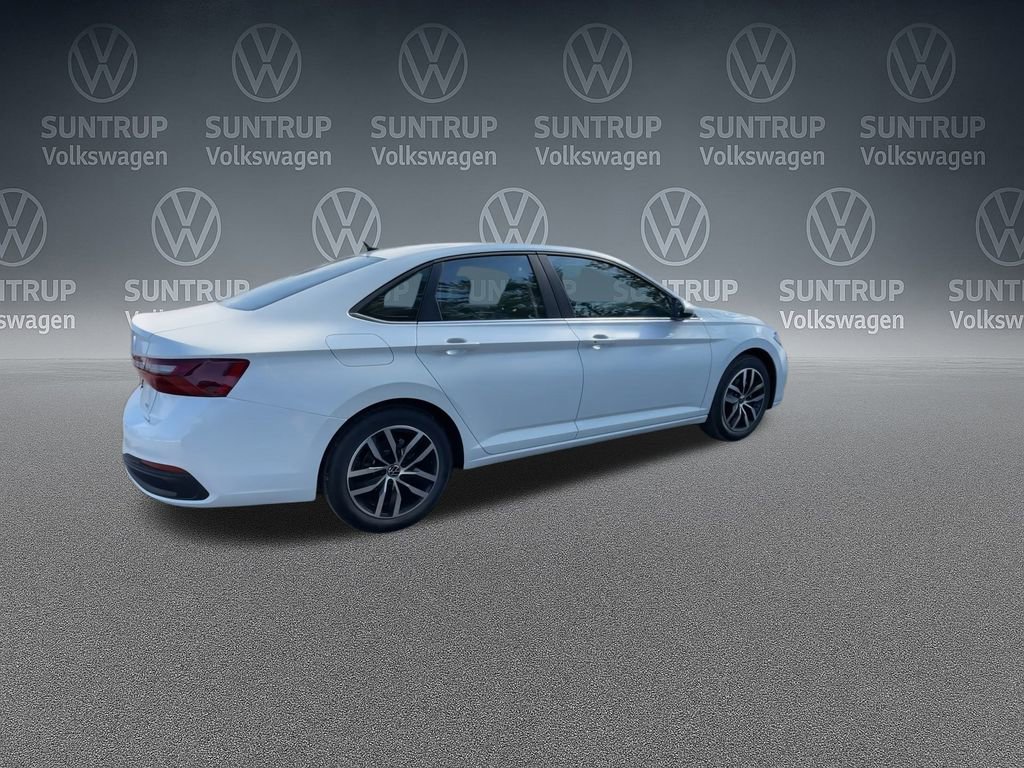 New 2025 Volkswagen Jetta SE image 22