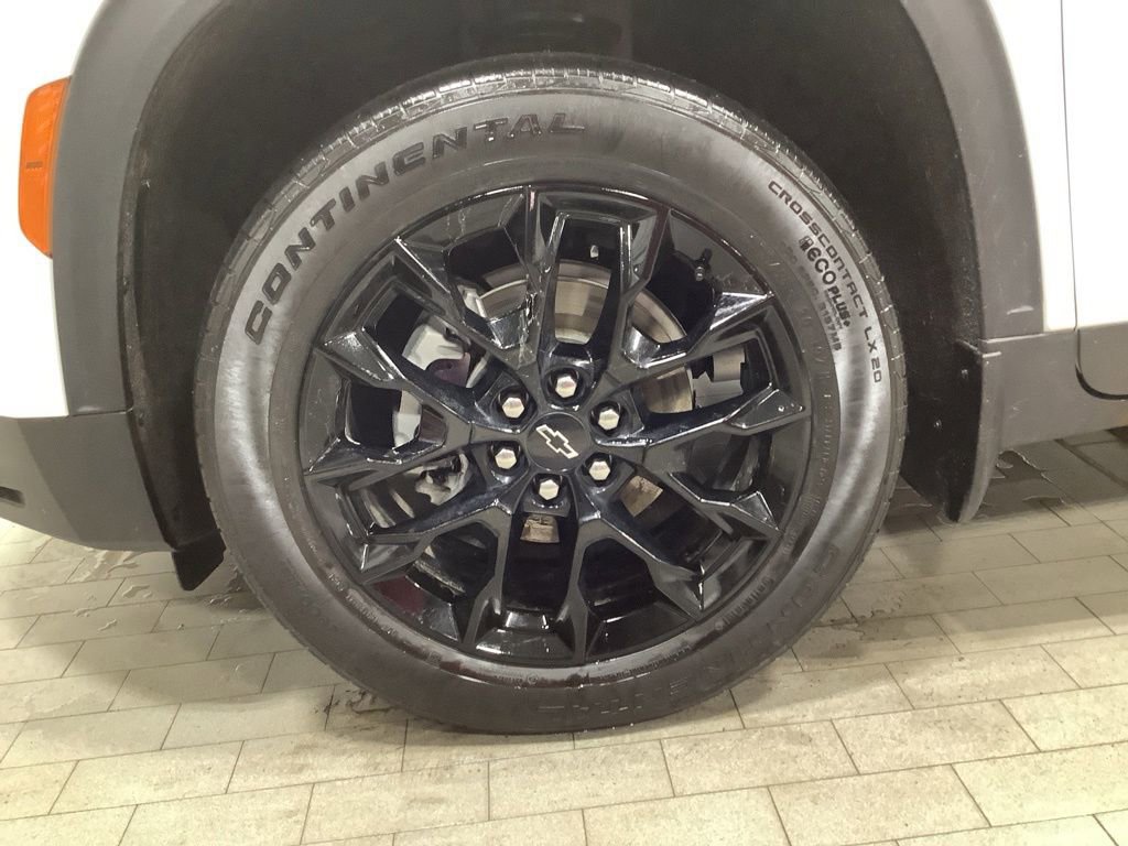 Used 2024 Chevrolet Traverse LT w/ Midnight/Sport Edition image 26