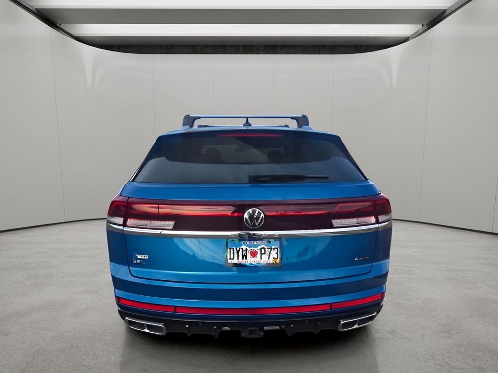 Used 2025 Volkswagen Atlas Cross Sport SEL Premium R-Line image 4