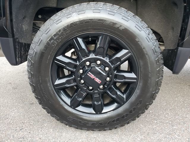 Used 2026 GMC Sierra 2500 AT4 w/ AT4 Premium Plus Package AWD/4WD image 5
